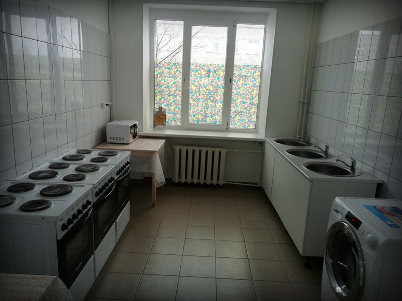 кухня в хостеле